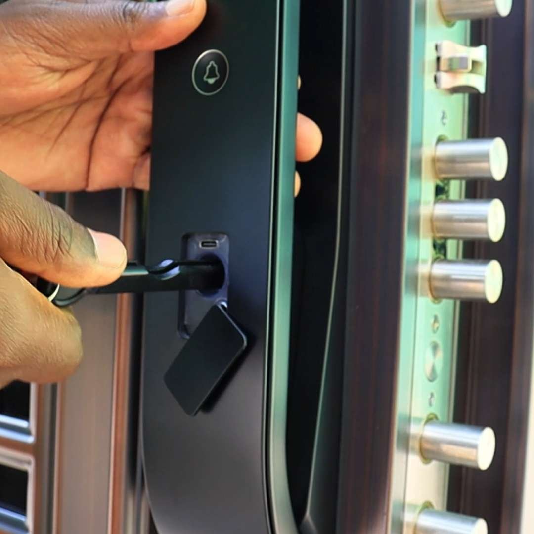 smart lock with RFID, fingerprint ,manual lock, PIN and mechanical keys 